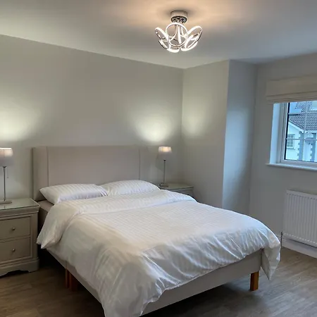 22 The Hawthorns 번크라나